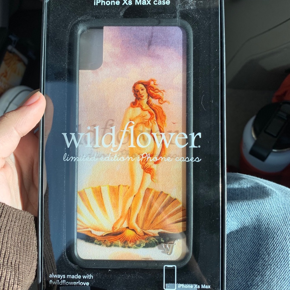 iPhone Xs Max case Wildflower Venus Case!!